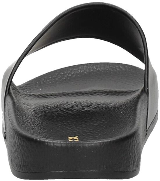 Ginette - large