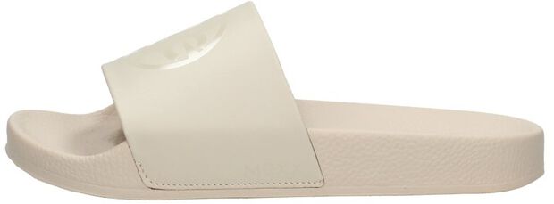 Ginette - large