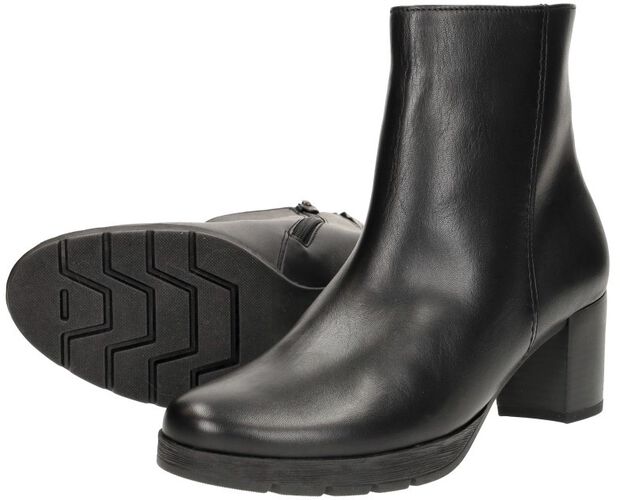 Stiefeletten mit Absatz - large