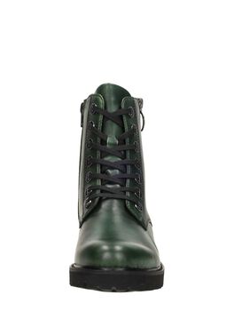 Schnürstiefel
