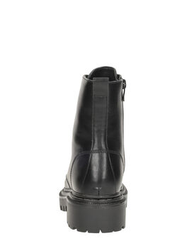 Schnürstiefel