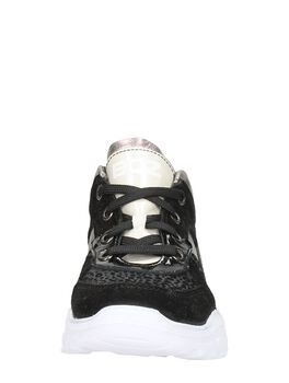 Schnürschuhe