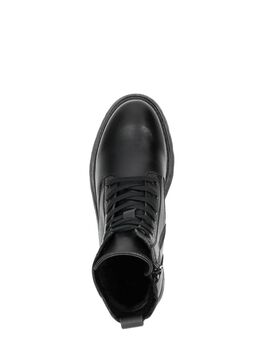 Schnürstiefel