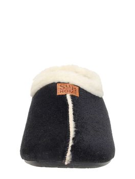 Geschlossene Hausschuhe