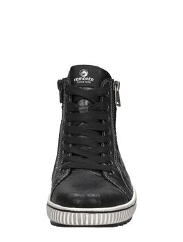 Schnürstiefel