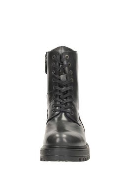 Schnürstiefel