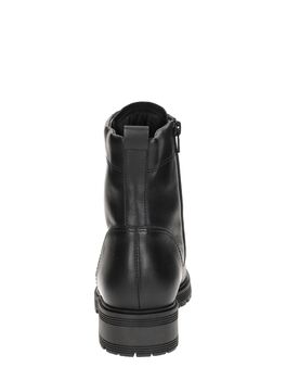 Schnürstiefel