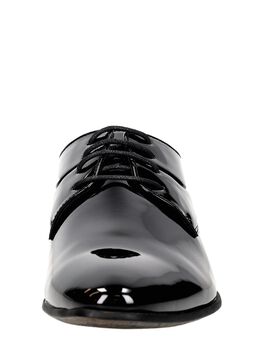 Herrenschuhe aus Lackleder