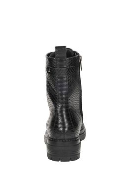 Schnürstiefel