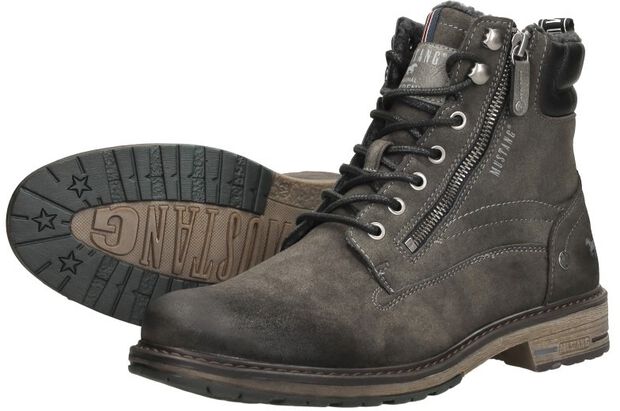 Schnürstiefel - large