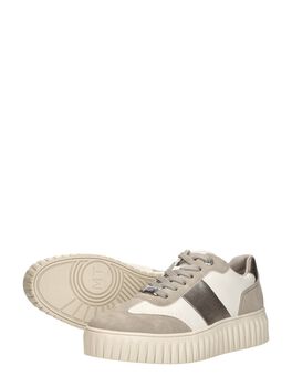Sneakers Laag
