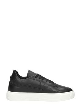 Schnürschuhe low