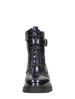 Schnürstiefel