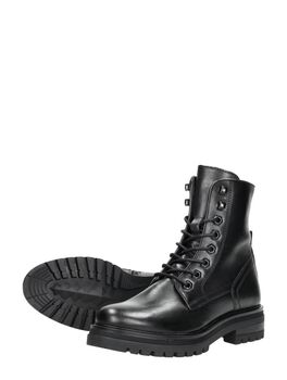 Schnürstiefel