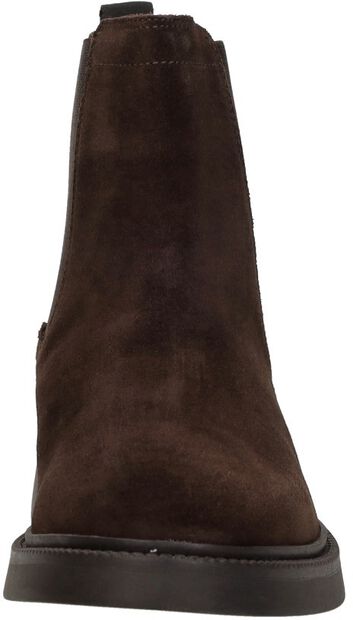 Corporate Casual Suede Chelsea - large