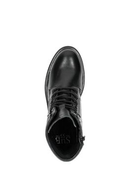 Schnürstiefel