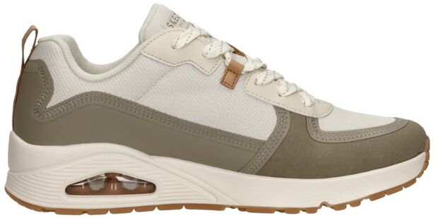 Uno - Layover - large