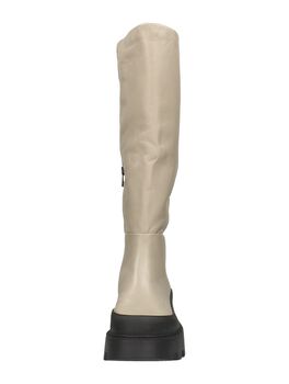 Hohe Stiefel