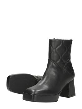 Stiefeletten mit Absatz