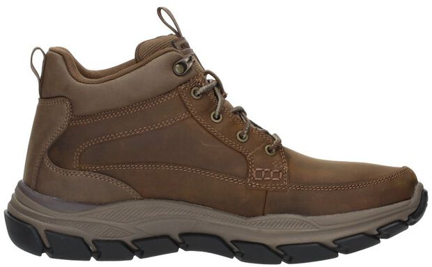 Relaxed Fit: Respected - Boswell - large