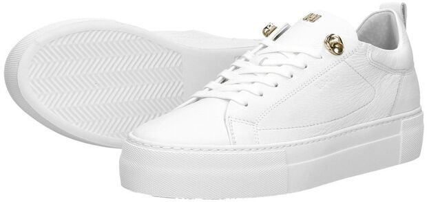 Women Low Cut Sneaker - large
