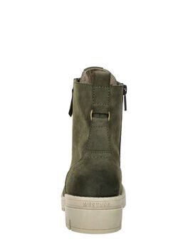 Schnürstiefel