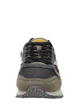 Sneaker low