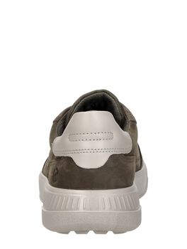 Move sneaker