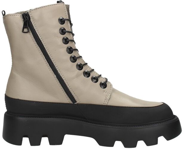 Schnürstiefel - large